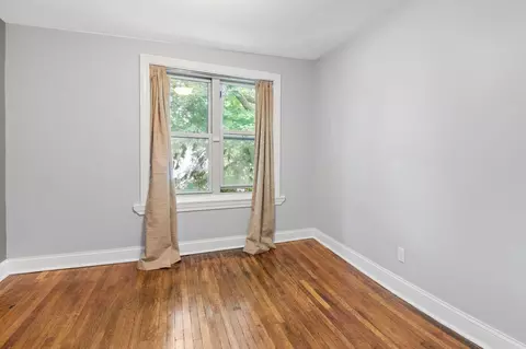 1031 E 45th St, Chicago, IL 60653 photo 17