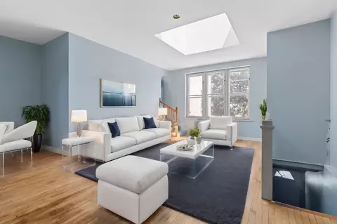 1031 E 45th St, Chicago, IL 60653 photo 5