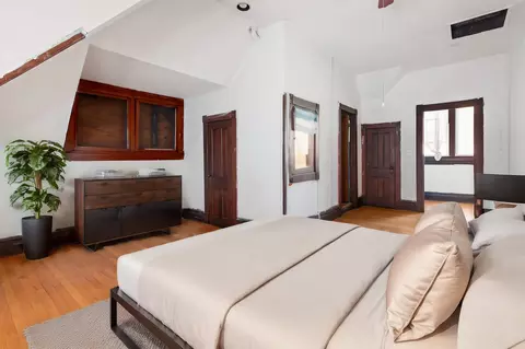 1031 E 45th St, Chicago, IL 60653 photo 31