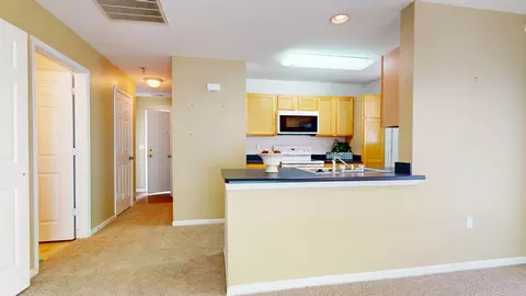 609 Corey Ln, Champaign, IL 61822 photo 3