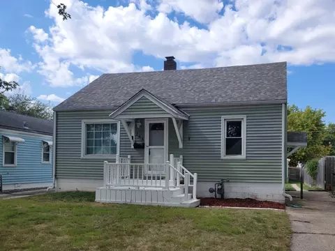 265 S Douglas Ave, Bradley, IL 60915