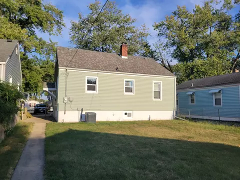 Exterior - 265 S Douglas Ave, Bradley, IL 60915 photo 3 of 4