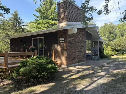 10003 Church Rd, Barrington Hills, IL 60010