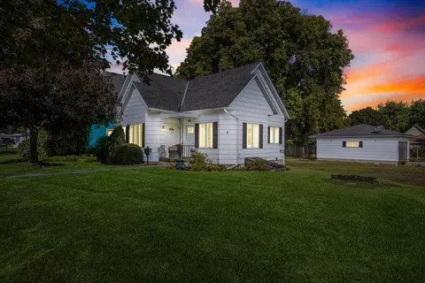 500 W Elm St, Fairbury, IL 61739