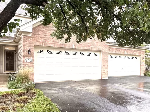 345 Emerald Ln #345, Algonquin, IL 60102