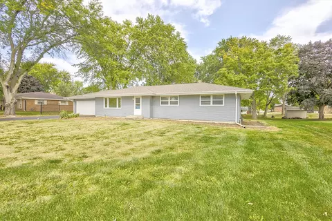 6375 Broadview Ave, Belvidere, IL 61008