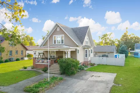 328 Locust St, Minonk, IL 61760