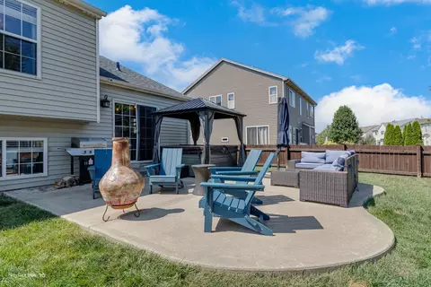 Exterior - 7657 Pin Oak Ct, Plainfield, IL 60586 photo 2 of 2