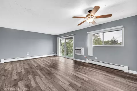 Living - 2345 185th Ct #24, Lansing, IL 60438 photo 3 of 3