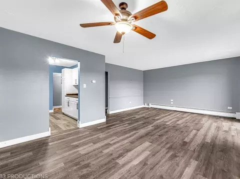 Living - 2345 185th Ct #24, Lansing, IL 60438 photo 2 of 3