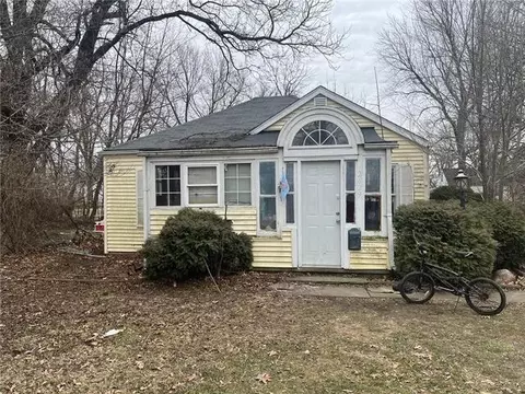 2629 E Main St, Decatur, IL 62521 photo 1
