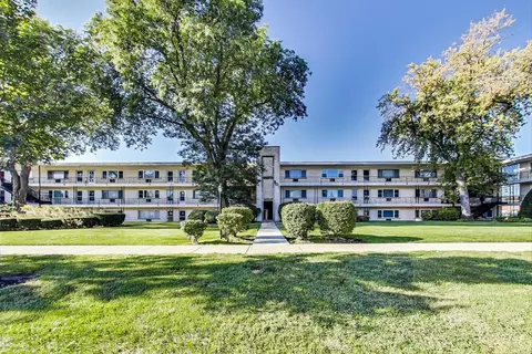 501 E Prospect Ave #1B, Mount Prospect, IL 60056