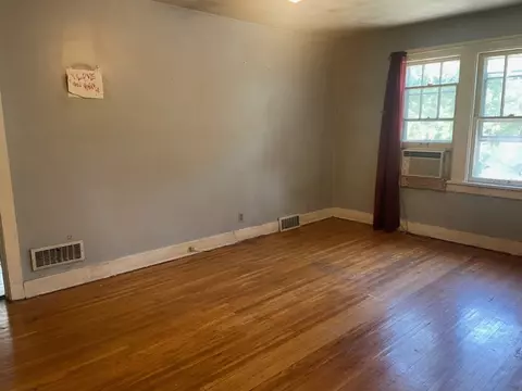 1127 Hill Ave, Elgin, IL 60120 photo 12