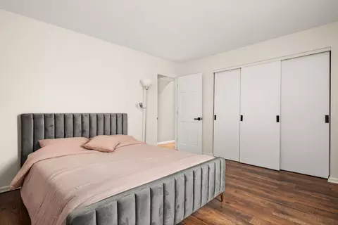 Bedroom - 5200 Carriageway Dr #202, Rolling Meadows, IL 60008 photo 3 of 4