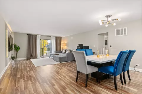 Dining - 5200 Carriageway Dr #202, Rolling Meadows, IL 60008 photo 1 of 3