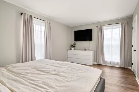 Bedroom - 5200 Carriageway Dr #202, Rolling Meadows, IL 60008 photo 2 of 4