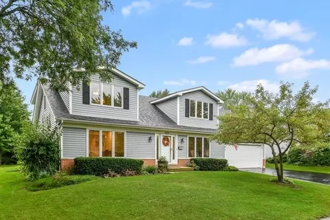 955 Colony Ln, Hoffman Estates, IL 60192