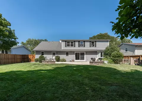 Exterior - 955 Colony Ln, Hoffman Estates, IL 60192 photo 2 of 3