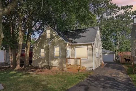 1417 Kenmore Ave, Round Lake Beach, IL 60073