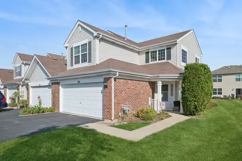 280 Wild Meadow Ln, Woodstock, IL 60098