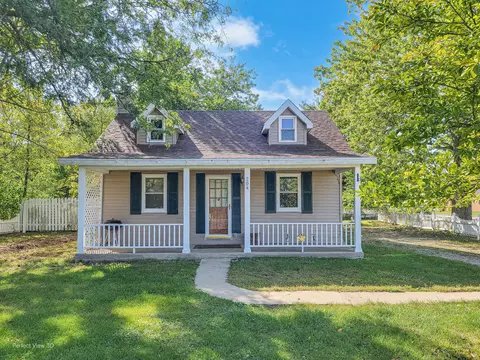 Exterior - 204 W Main St, Reddick, IL 60961 photo 5 of 5