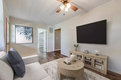 Living - 204 W Main St, Reddick, IL 60961 photo 2 of 2