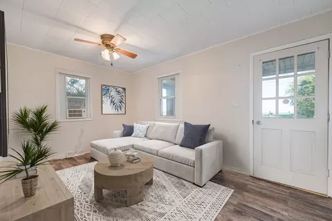 Living - 204 W Main St, Reddick, IL 60961 photo 1 of 2