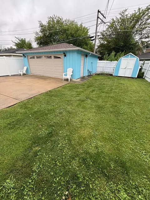 Exterior - 2404 S 9th Ave, Broadview, IL 60155 photo 4 of 5