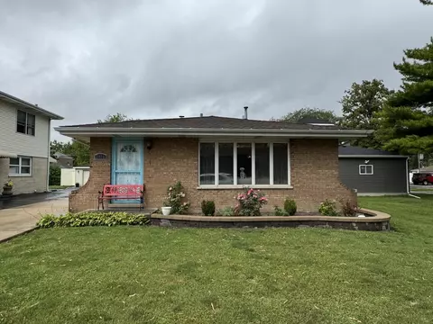 Exterior - 2404 S 9th Ave, Broadview, IL 60155 photo 2 of 5
