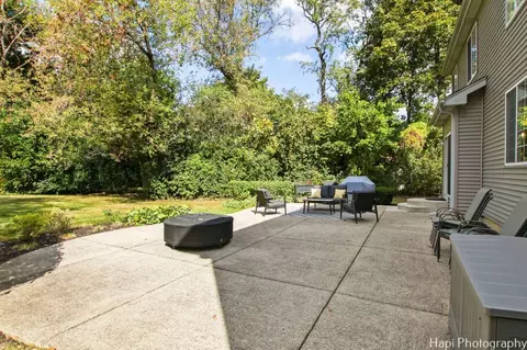 Exterior - 750 Aster Dr, Gurnee, IL 60031 photo 3 of 4