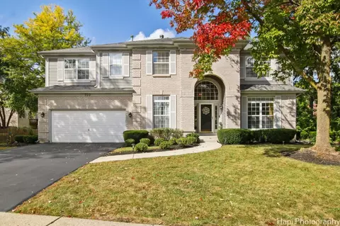 750 Aster Dr, Gurnee, IL 60031