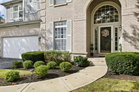 Exterior - 750 Aster Dr, Gurnee, IL 60031 photo 2 of 4