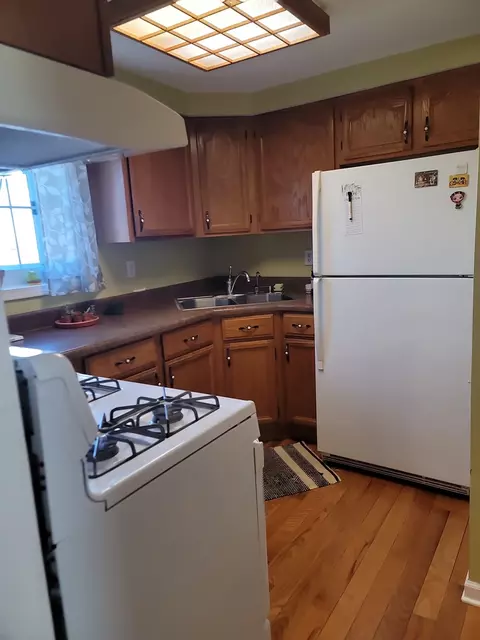 5166 W 63rd Pl, Chicago, IL 60638 photo 3