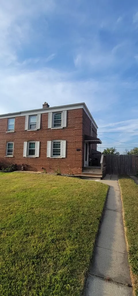 5166 W 63rd Pl, Chicago, IL 60638