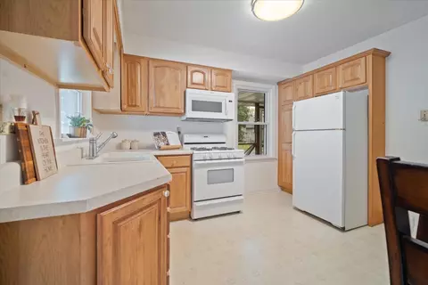 Kitchen - 700 E Miller St, Bloomington, IL 61701 photo 1 of 3