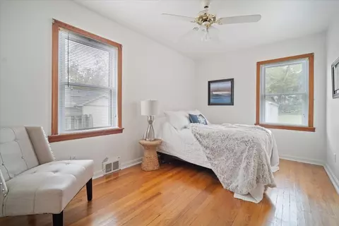 Bedroom - 700 E Miller St, Bloomington, IL 61701 photo 1 of 2