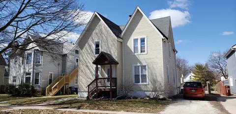 317 S 11th St, Dekalb, IL 60115