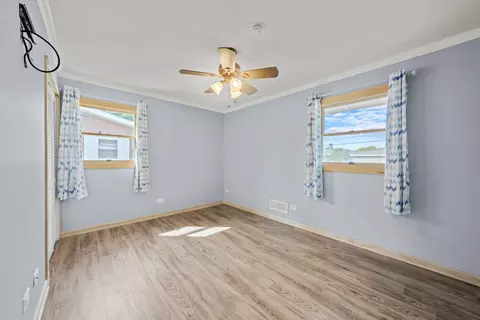 22 Arrowhead Dr, Thornton, IL 60476 photo 8