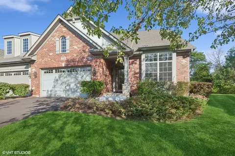 1226 Stonebriar Ct, Naperville, IL 60540