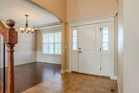 Entry Way - 2 Indigo, Bloomington, IL 61705 photo 2 of 4