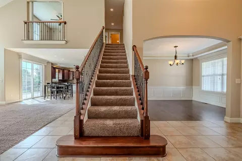 Entry Way - 2 Indigo, Bloomington, IL 61705 photo 1 of 4