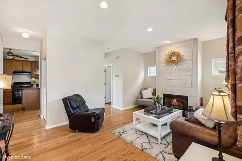 Living - 59 E 89th St, Chicago, IL 60619 photo 3 of 3