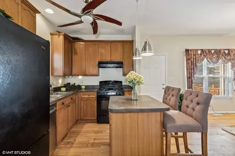 Kitchen - 59 E 89th St, Chicago, IL 60619 photo 2 of 2