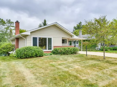 419 Dawn Ave, Glen Ellyn, IL 60137