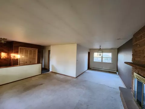 3210 Vista Ter, Mchenry, IL 60050 photo 4