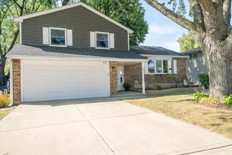 420 S Oak Glenn Dr, Bartlett, IL 60103
