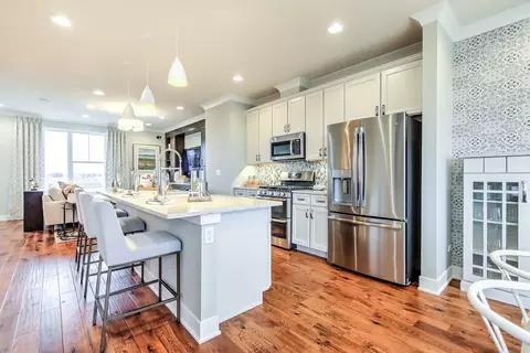 1117 Dock St, Des Plaines, IL 60018 photo 8