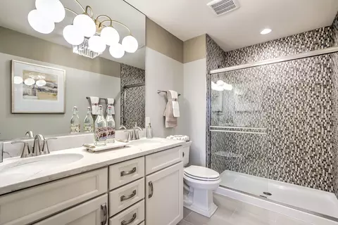 1117 Dock St, Des Plaines, IL 60018 photo 30