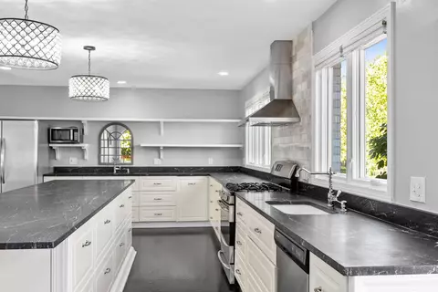 Kitchen - 3831 Celeste Ln, Naperville, IL 60564 photo 2 of 6