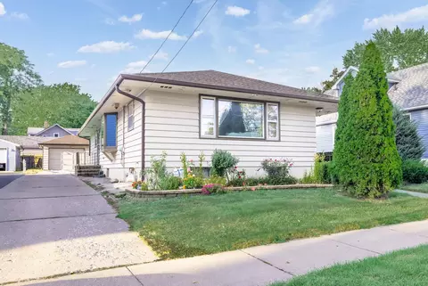 616 Rural St, Aurora, IL 60505